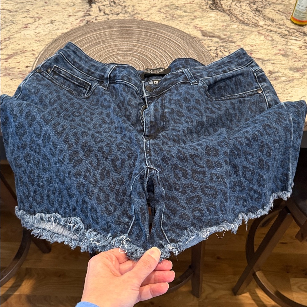 Judy Blue Dark Blue Leopard Print Jean Shorts